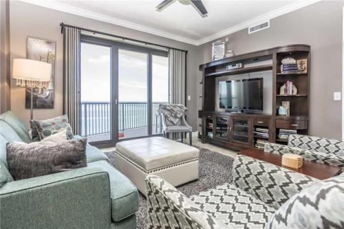 Grand Pointe 605 Home