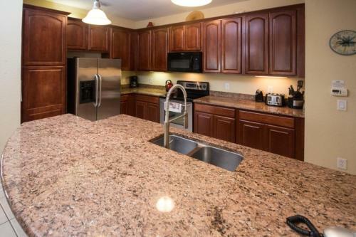 Apartamento Maingate Viz Cay - Three Bedroom Condominium 307