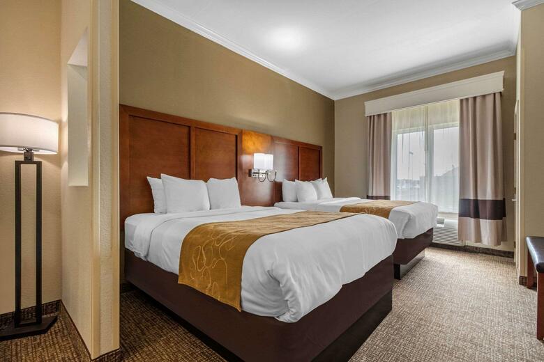 Hotel Comfort Suites Central