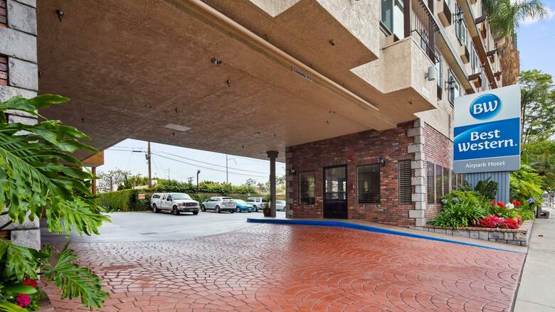 Best Western Airpark Hotel