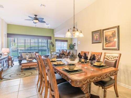 Archfeld Villa 2633