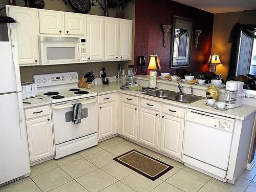 Windsor Hills 7667 Os - Three Bedroom Home