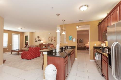 Shoreway Loop L 1004-three Bedroom Apartment