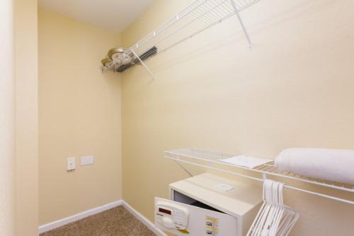 Coolbreeze Dr | 4003-three Bedroom Townhome
