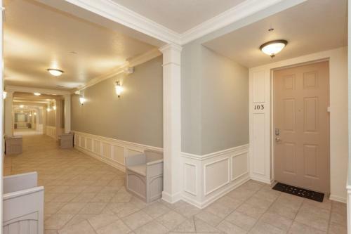 Shoreway Loop L 2003-three Bedroom Apartment