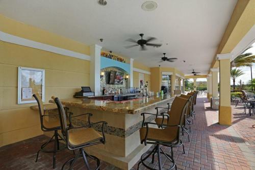 Shoreway Loop L 2003-three Bedroom Apartment