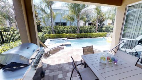 Six Bedrooms With Private Pool (1744)