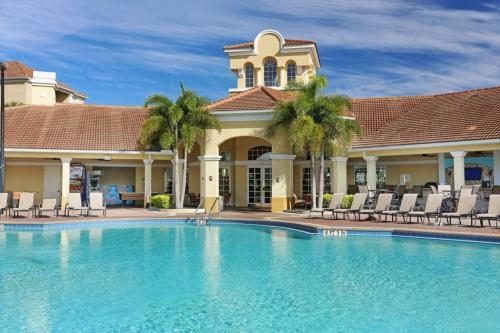 Shoreway Loop L 2004-two Bedroom Apartment