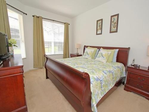 Dinville Retreat 2653