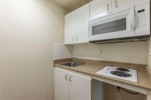 Hotel Hometowne Studios Orlando - Casselberry