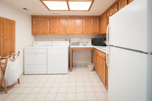 4025o - 728369 Beachfront Haven