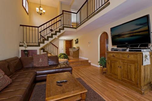 5128m - 636099 Mandalay Shores