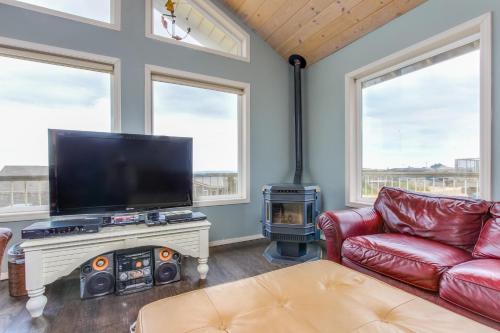 The Kiwanda Surf House