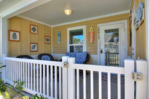 Village Beach 14913