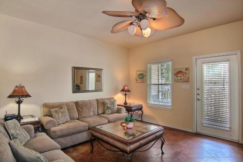 Apartamento Palm Bay Condos