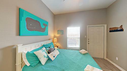 15241 Beach Way Dr Townhouse