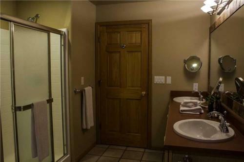 Cedar Ridge Home