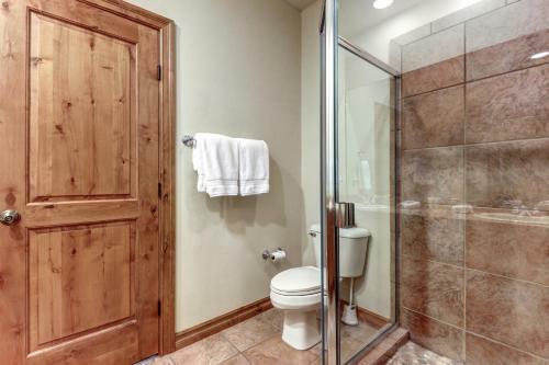Apartamento Whispering Pines 703