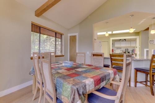 Lakeside Lodge