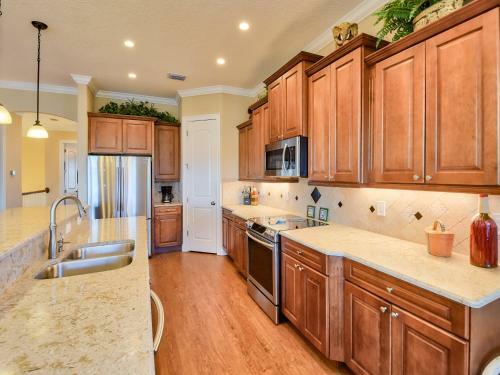 9 Mahoe Drive Eight Bedroom Home