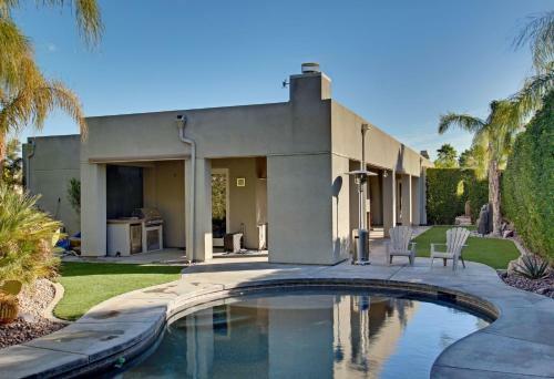 Desert Escape-pool-4br/2.5ba