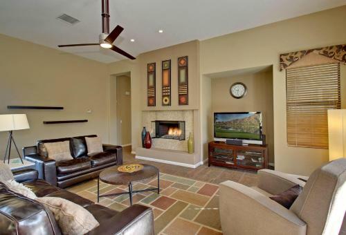 Desert Escape-pool-4br/2.5ba