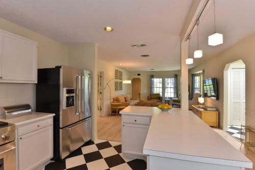 Ruth Hardy Park Oasis - 2 Bedroom