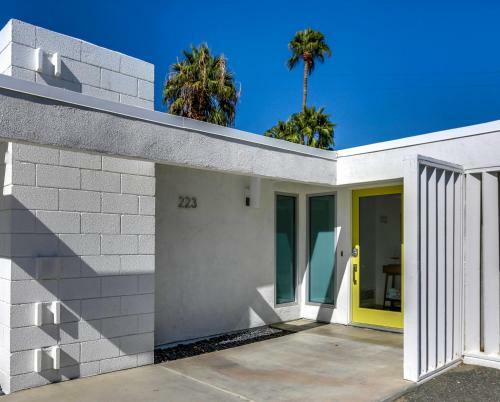 Pool House-mt View-pool-3br/2b