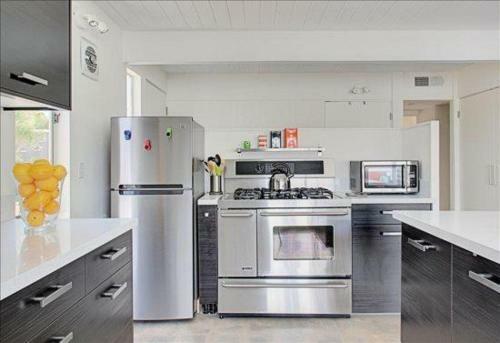 Moondog House-mt Vw-3br/2ba