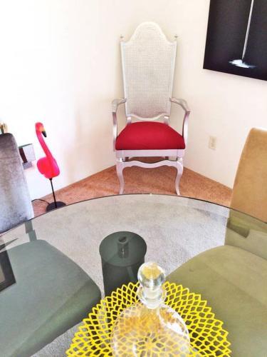301. The Warhol House | Ps 3br/2ba