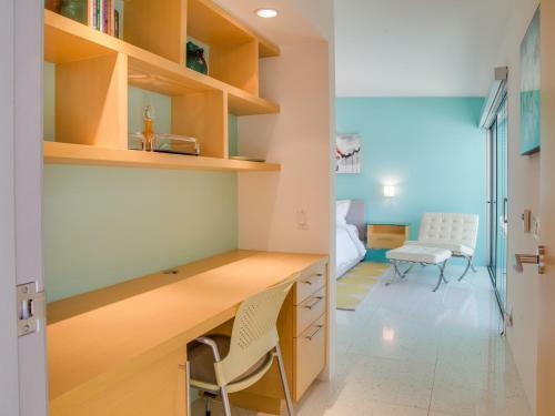 Atomic Hummingbird - 3 Bedroom