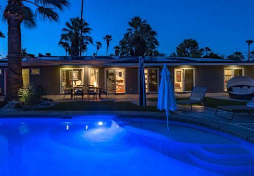 The Kirk Douglas House - 4 Bedroom