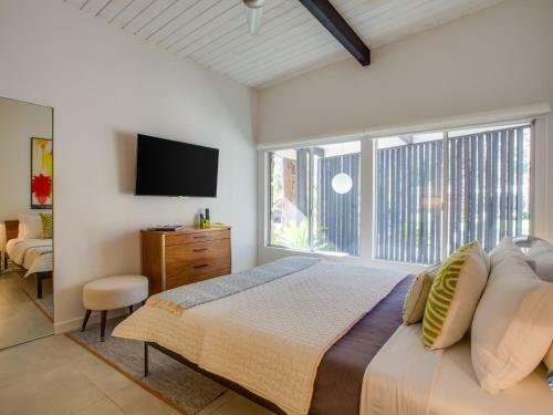 Modern Monte Vista - 4 Bedroom
