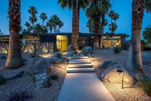 Modern Monte Vista - 4 Bedroom