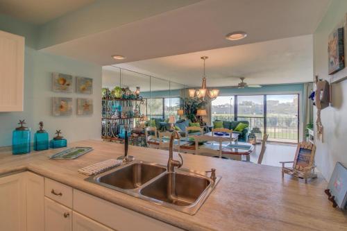 Edgewater Golf Villa #1209