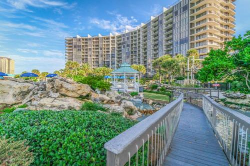 Edgewater Golf Villa #1209