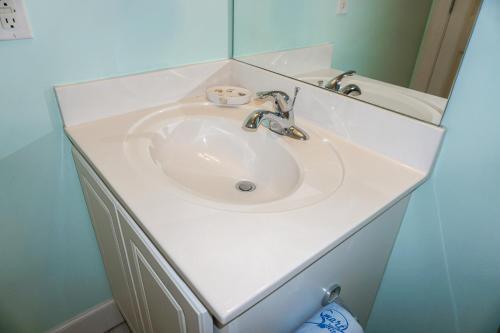 Apartamento Sunrise Beach 1201 Condo
