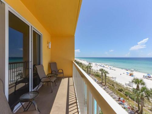Calypso Resort And Towers E0407