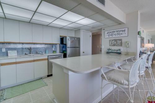 Edgewater Beach Resort #t3-602