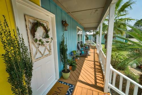 Coastal Cottage Farmhouse