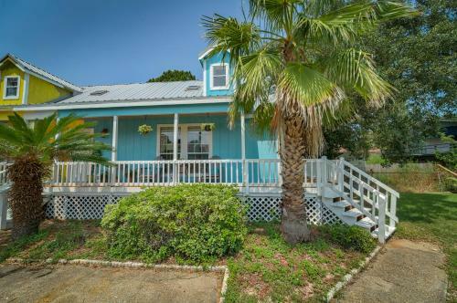 Coastal Cottage Farmhouse