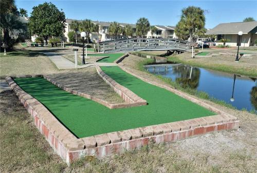 Gulf Highlands 116k, Studio, Heated Pool Access, Sleeps 2