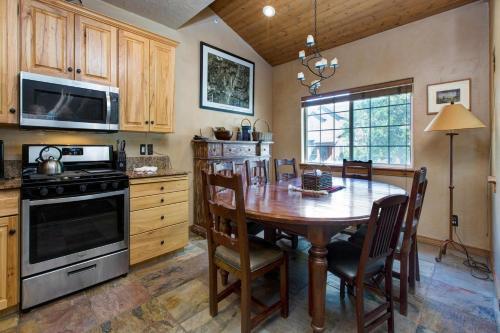 Bobsled Townhome #5501