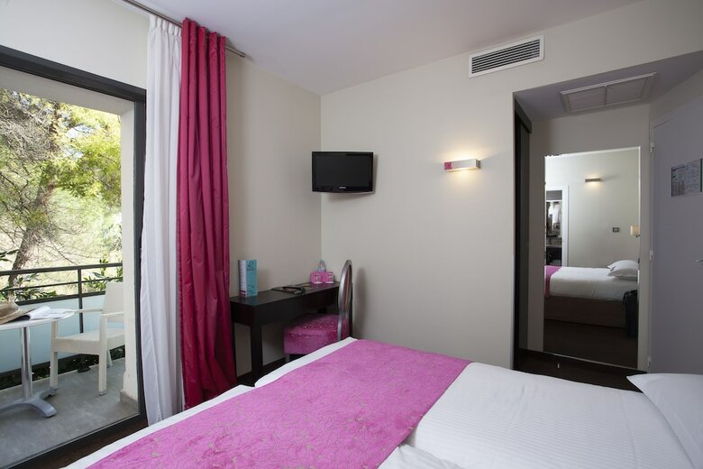 Hotel H�tel Baptistin