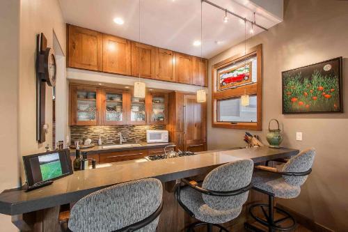 Crescent Ridge Park City