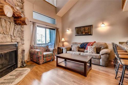 Apartamento Powder Pointe 303b