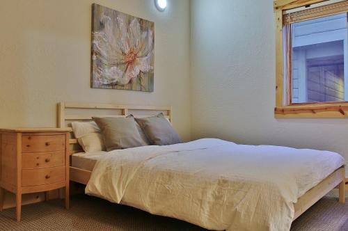 Deer Valley Bristlecone Home
