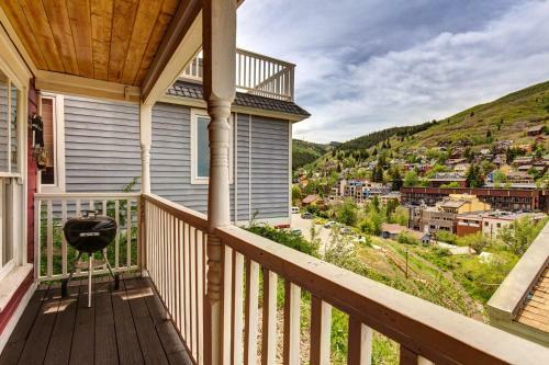Ontario Park City Bungalow Cabin