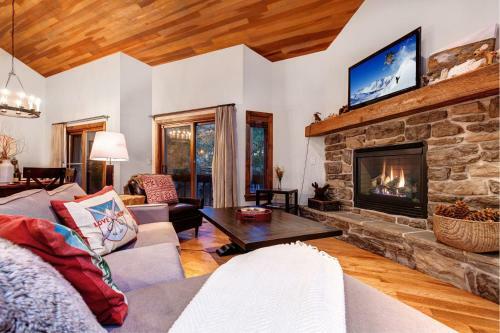 Abode On Doe Pass