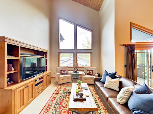 1132 Stonebridge Circle Townhouse